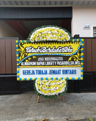 Papan Bunga Duka di Biwan